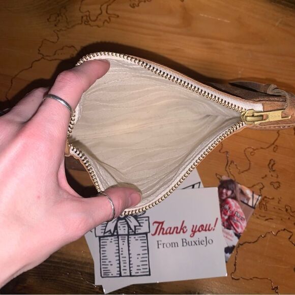 NWT BuxieJo Clutch  - Picture 3 of 6